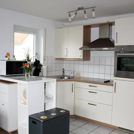 Apartment Ferienwohnung Mars Fn *
